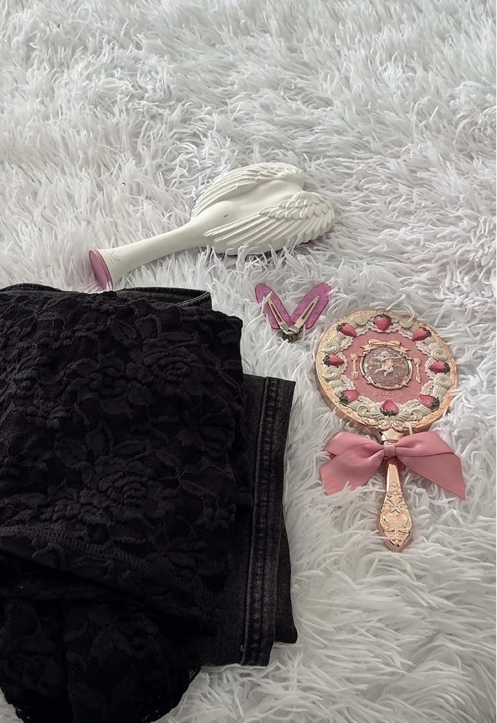 TikTok post by @salliqueen for Bloom Nutrition. Caption reads: Woke up late, no energy… until I found Bloom....