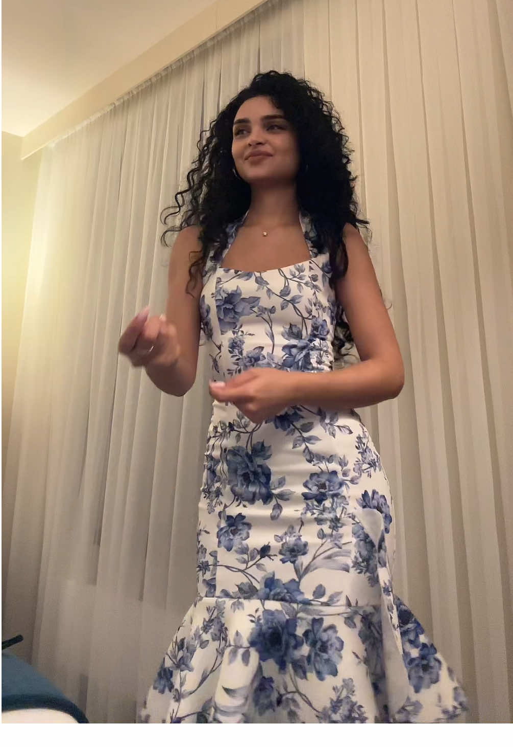 TikTok post by @barbaraolivav for Club L London. Caption reads: @ClubLLondon 💙                                   ....