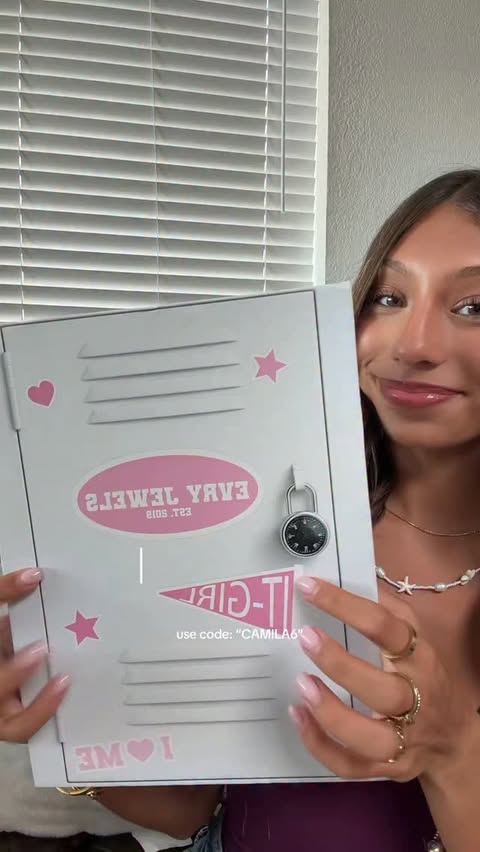 Instagram post by @cami_official09 for EVRY JEWELS. Caption reads: perfect for back to school 🏫 📚 #fyp #evryjewels....