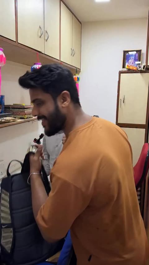 Instagram post by @aakash_itis for Canva. Caption reads: Canva hai toh mumkin hai boss . . . #ad #canva....