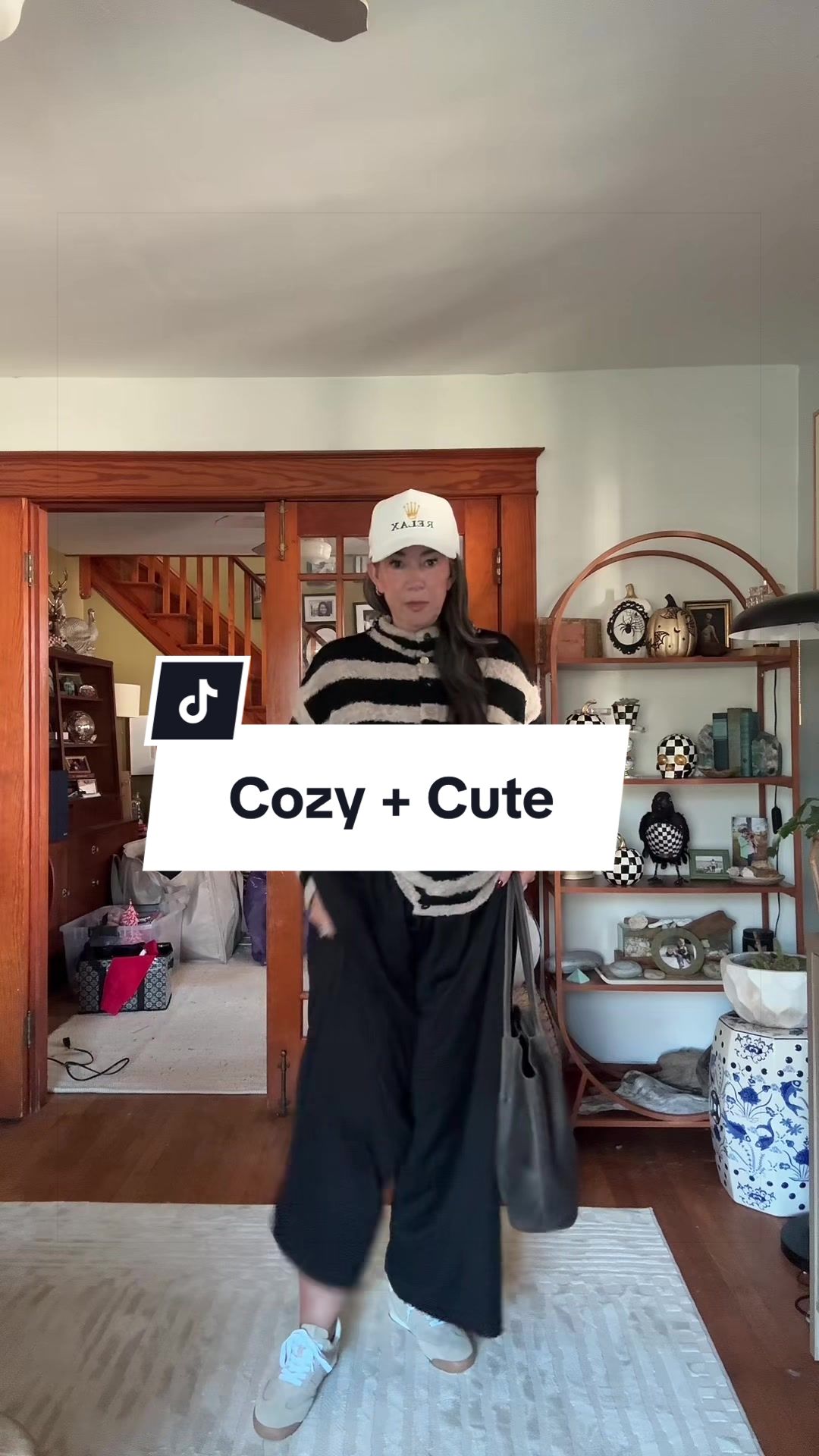 TikTok post by @aestheticaleestyles for Cushionaire. Caption reads: [...] @PORTLAND LEATHER GOODS @UOOZEE US....