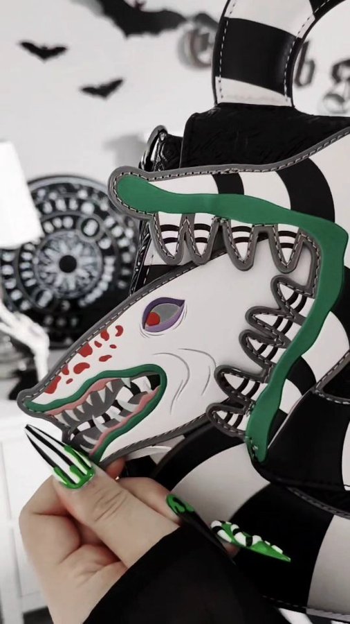 Instagram post by @_mystic_moon_witch for TruffleShuffle. Caption reads: Tʜɪs ɪs ᴀ ʙᴇᴀᴜᴛɪғᴜʟ ʙɪʀᴛʜᴅᴀʏ ɢɪғᴛ ғʀᴏᴍ....