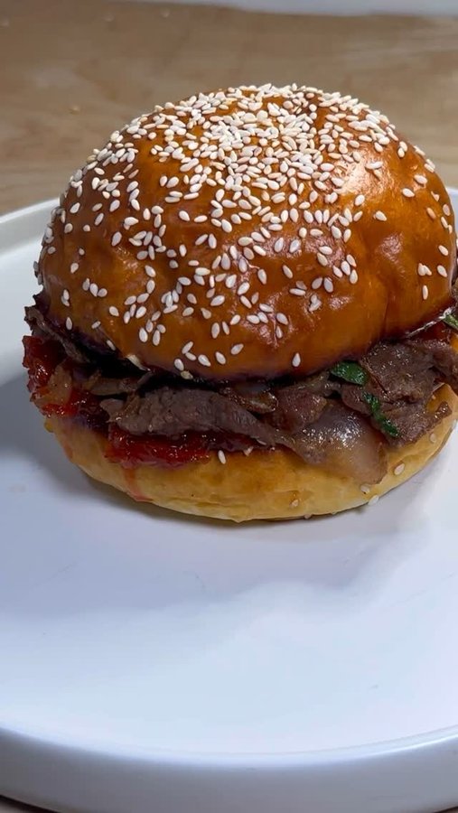 Instagram post by @apartmentcook for Anolon. Caption reads: I partnered with @anolon to show you guys their....