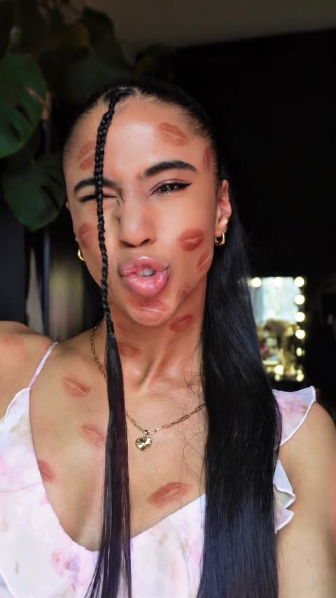 Instagram post by @noranova_ for PAUL VALENTINE. Caption reads: Ad: 🎀💋 #valentine #valentines #valentinesday.