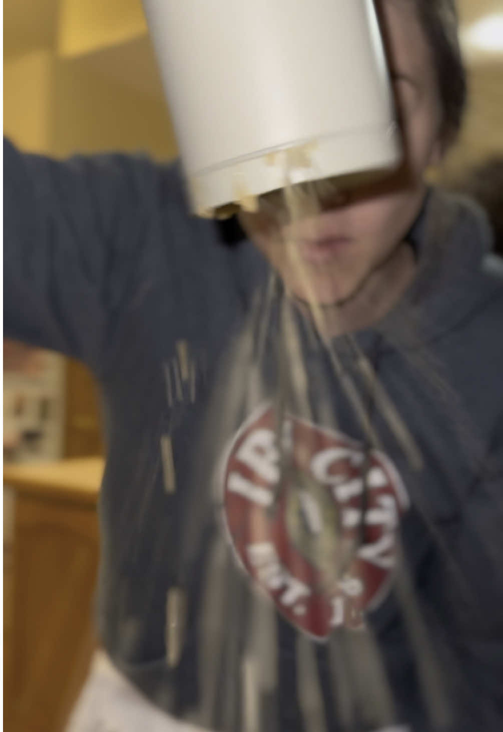 TikTok post by @kelsiecloak for Simple Modern. Caption reads: [...] broken, it’s the best one.😂👏🏼 @Simple....