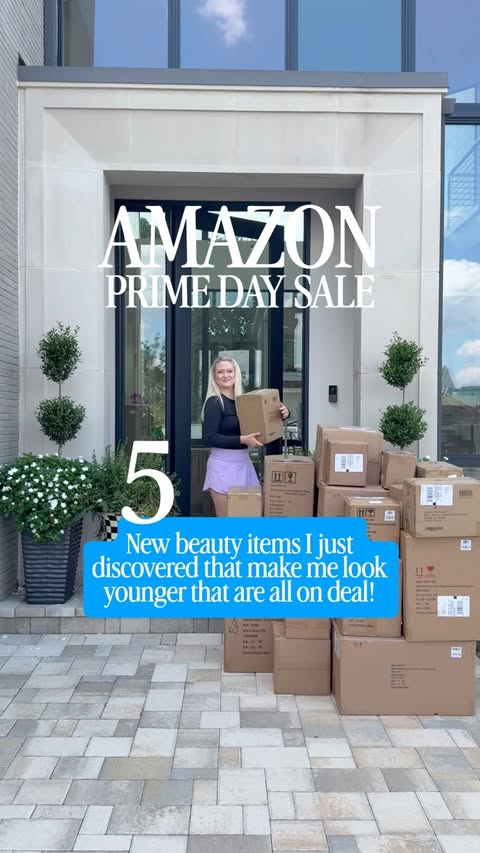 Instagram post by @the_broadmoor_house for Amazon Beauty. Caption reads: [...] send you all the links! ✨ These 5 @amazon....