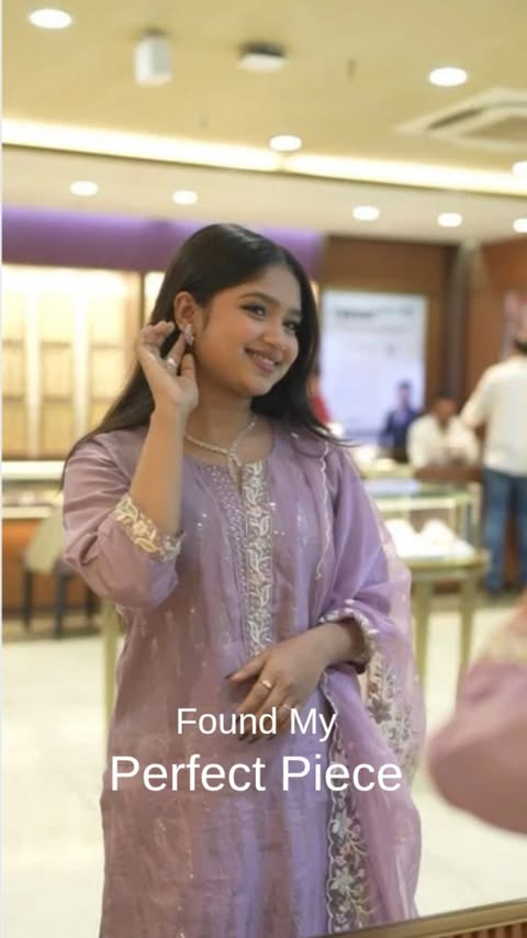 Instagram post by @anushkaa_sutar for Malabar Gold and Diamonds. Caption reads: The best part about shopping at Malabar Gold &....