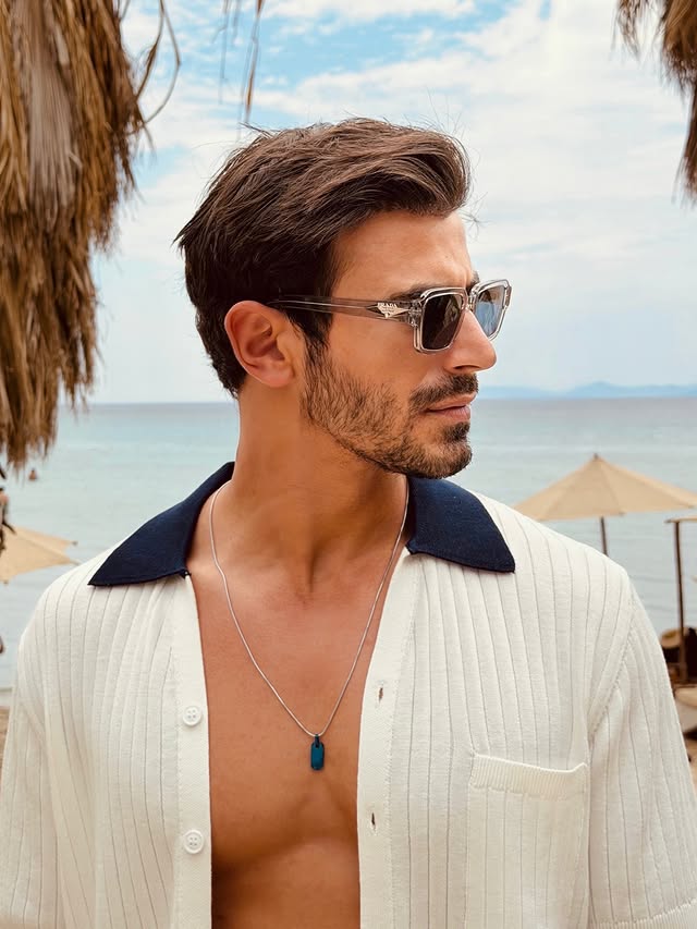 Instagram post by @emingunenc for Sunglass Hut. Caption reads: [...] the right pair. 🕶️ #ownyourmoment....