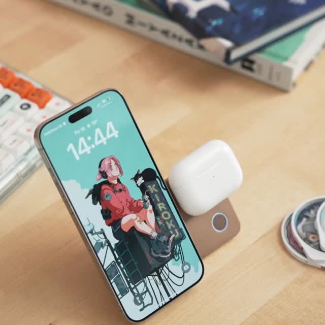 Instagram post by @bytereview for KUXIU. Caption reads: [...] do this though? ⚡️ This charger from....