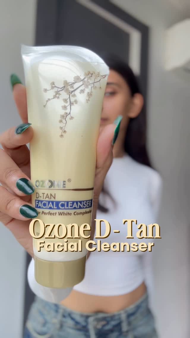 Instagram post by @saanvidave for Ozone Ayurvedics. Caption reads: @ozone_ayurvedics my go to facial cleanser....