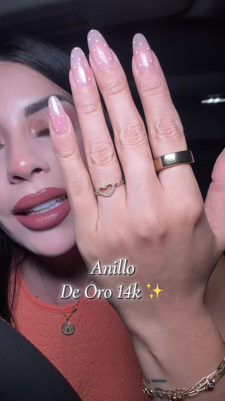 TikTok post by an influencer for Jessy Jewelry. Caption reads: @jessyjewelry1 ✨ #jessyjewelry #oro14k [...].