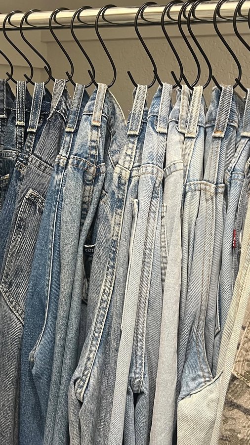 Instagram post by @alyssasheill for DreamCloud Sleep. Caption reads: [...] mattress i have ever slept on 🛏️....