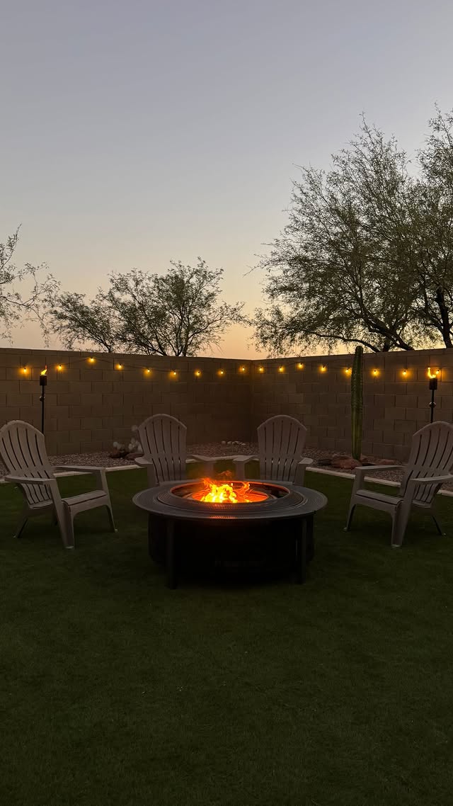 Instagram post by @jonathan.bbq for Solo Stove. Caption reads: [...] to hang out after the sun goes down.....