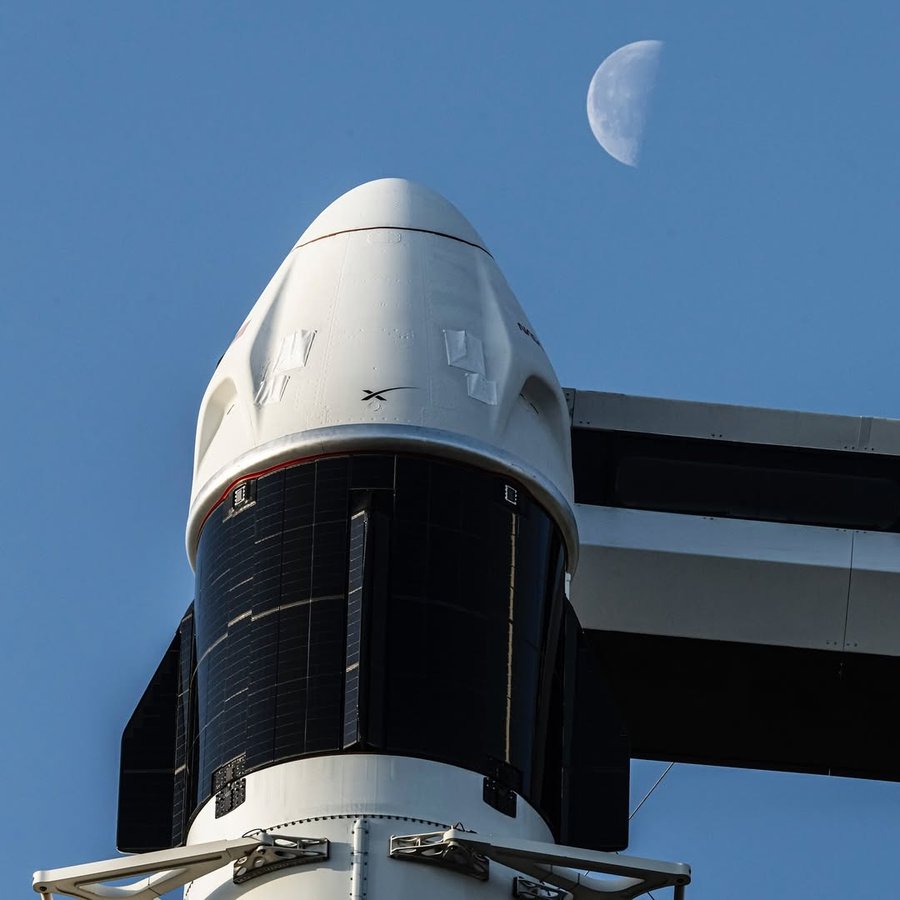 Instagram post by @spacex_spacenews for SpaceX. Caption reads: @vastspacestation has partnered with @spacex to....