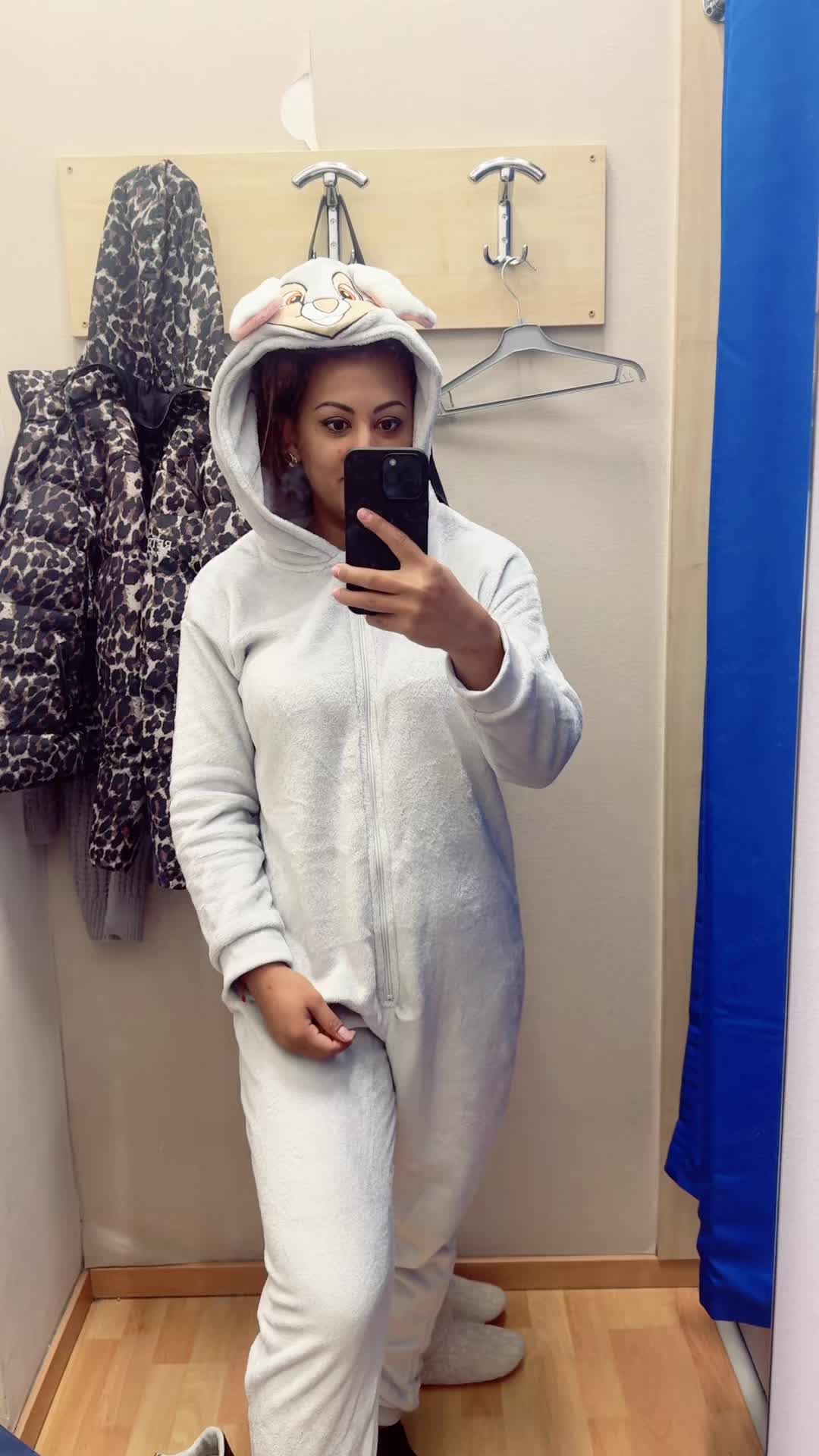 TikTok post by @csemervalentina_official for Pepco. Caption reads: Olyan jó 🤣 @Pepco - official account .