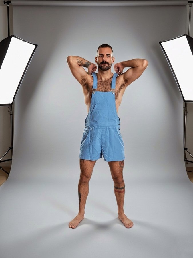 Instagram post by @erik_cappa for Ciciful. Caption reads: Get ready for Halloween! 🎃
Looking for....