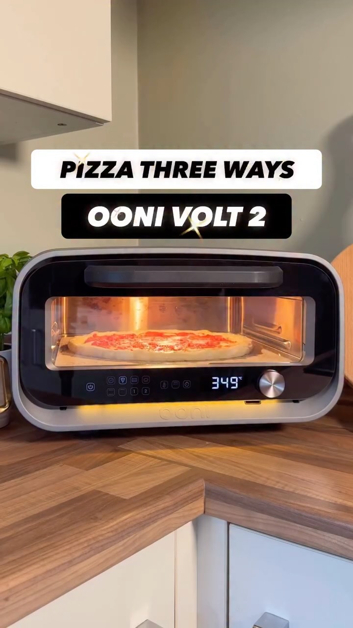 Instagram post by @scottspizzaproject for Ooni. Caption reads: PIZZA 3️⃣ WAYS ⚡️⚡️⚡️ • The brand new @oonihq Volt....