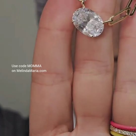 Instagram post by @yevgeniya.altamirano for Melinda Maria. Caption reads: [...] 

@melindamaria_jewelry [...].