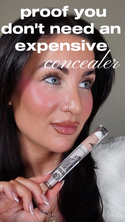 Instagram post by @hannahjanetaylorxo for Collection Cosmetics. Caption reads: [...] just £4.99! #concealertutorial....
