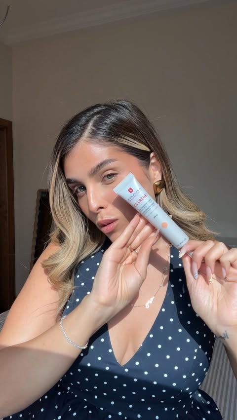Instagram post by @jessicabarakat25 for Erborian. Caption reads: [...] then CC Crème to finish. That's it. New....