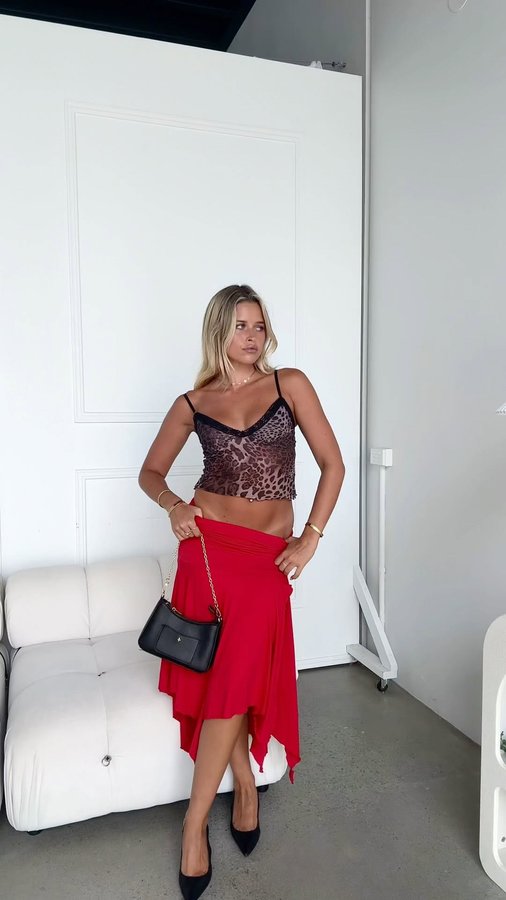 Instagram post by @laylagraham_ for Ally Fashion. Caption reads: summer outfits from @allyfashion 🤍⭐️ night to day....