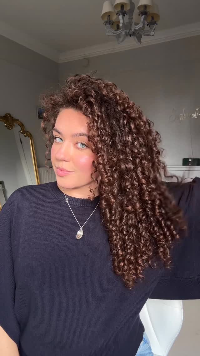 Instagram post by @sophiemariecurly for Cantu Beauty. Caption reads: Step by step curly hair routine! 

Here I’m using....