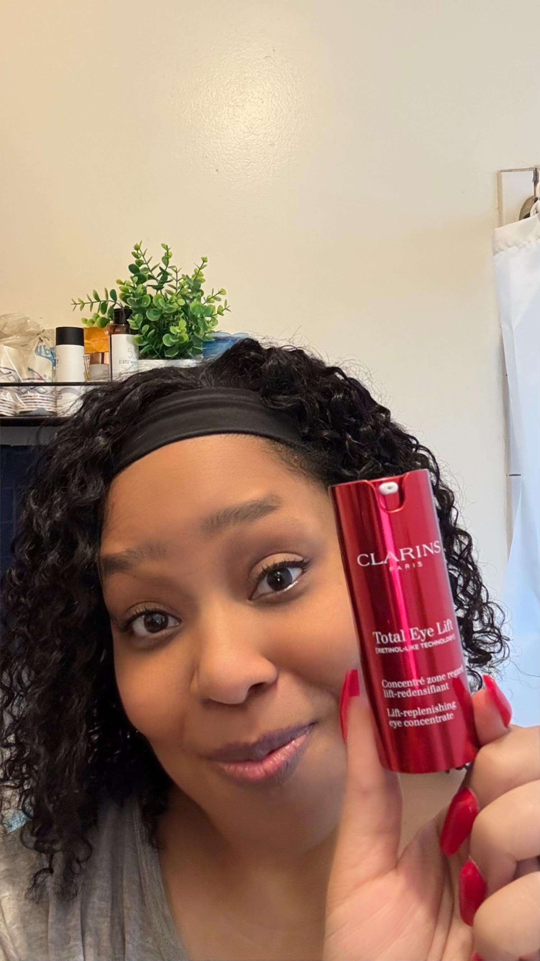 Instagram post by an influencer for Clarins. Caption reads: [...] The NEW Total Eye Lift @clarinsusa. This....