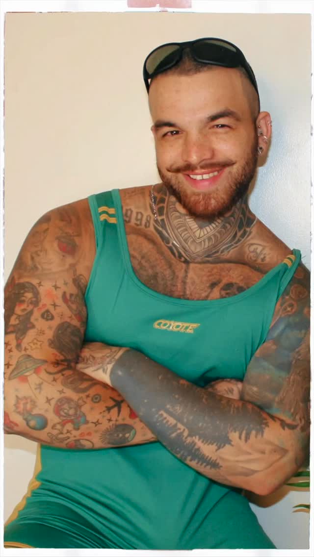 Instagram post by @thiago.morare for Coyote Jocks. Caption reads: Because every move deserves a spotlight. 🇧🇷....