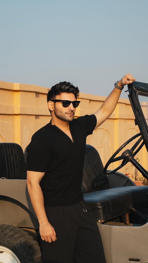 Instagram post by @behramsiganporia for Ray-Ban. Caption reads: [...] my Band… a day in my life on the road.....
