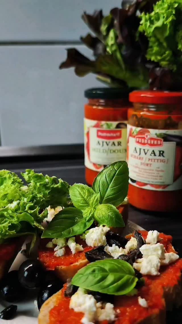 Instagram post by @juliauade for brandsyoulove.de. Caption reads: Einfach. Lecker. Podravka. ❤️ [Werbung]
Wenn es....