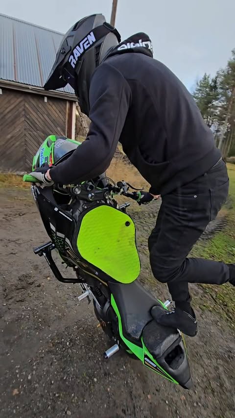 Instagram post by @sakkinenstunt for Xlmoto. Caption reads: [...] now! Don't miss the best sales on @xlmoto....