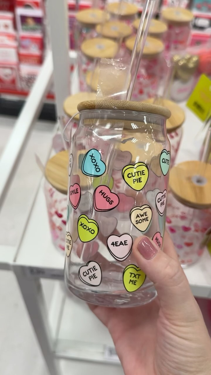 Instagram post by @trendyfavefinds for Manna Hydration. Caption reads: Happy Friday! This weeks $10 Friday Finds ➡️ New....