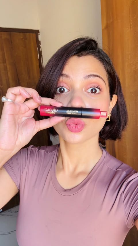 Instagram post by @shreyaguptoo for Lovechild. Caption reads: [...] High Hopes Tubing Mascara by....