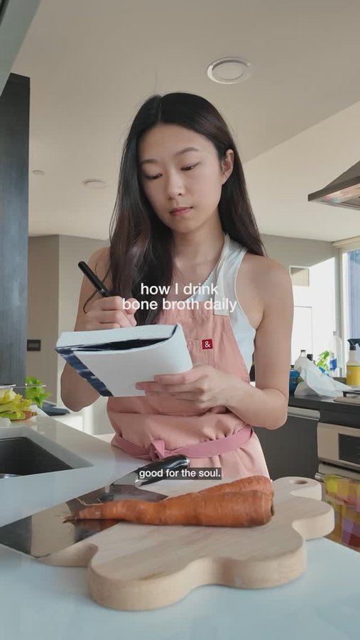 Instagram post by @caitshouse for Brodo. Caption reads: Benefits of bone broth with @brodo 🦴  From....