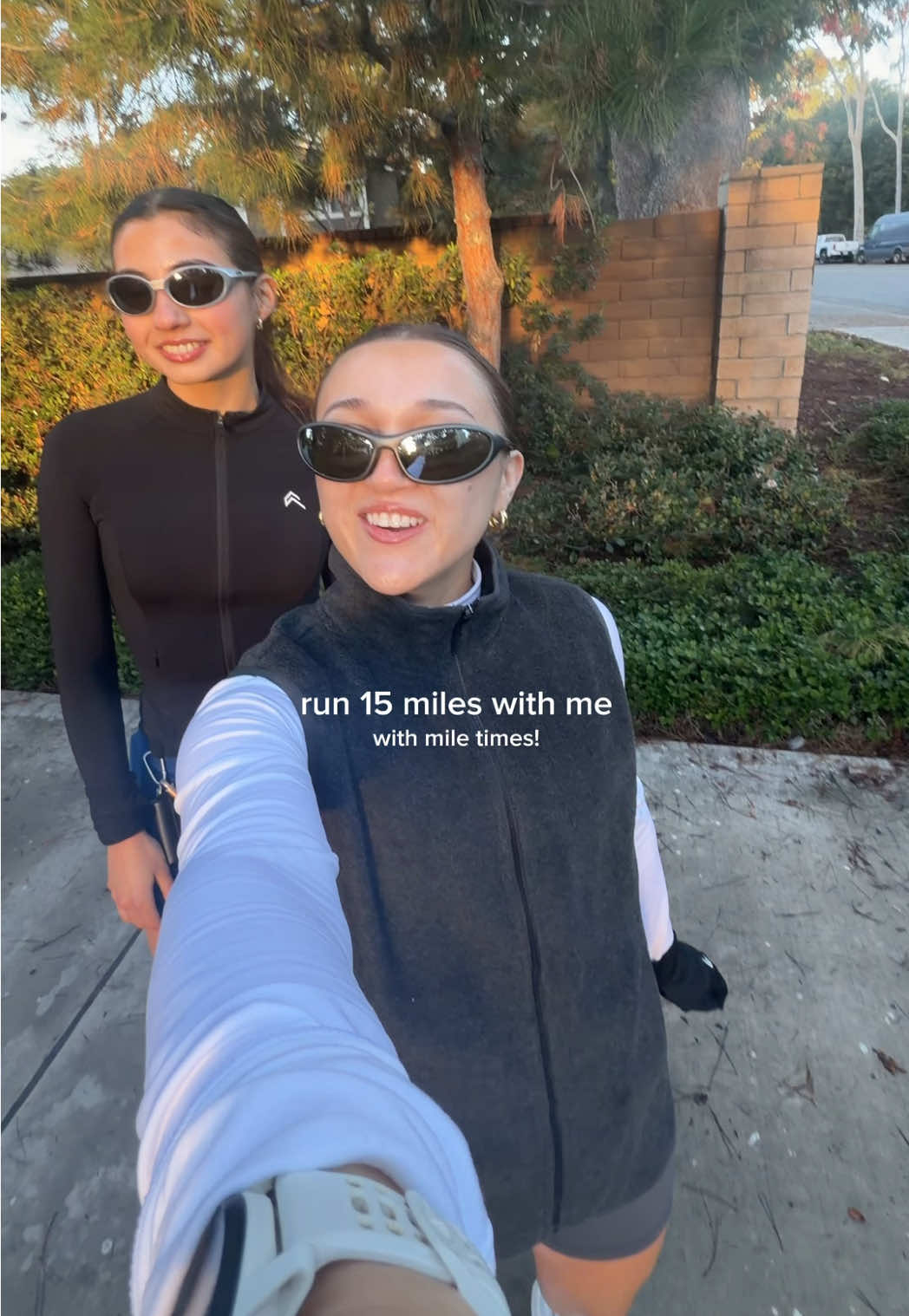 TikTok post by @itsjackiediaz for Old Navy. Caption reads: run 15 miles with me & with mile times🩶🏃‍♀️⛰️ we....