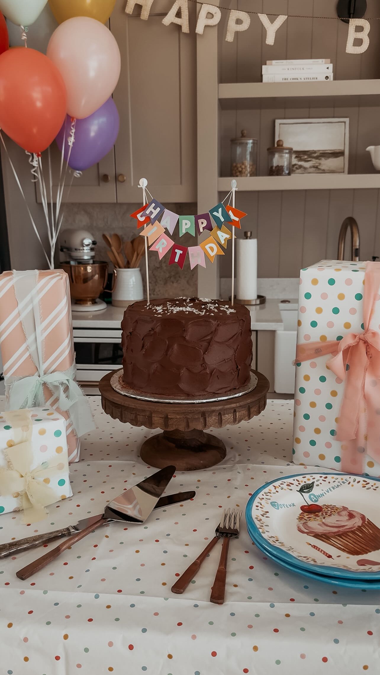 Instagram post by @seasonsofmyhome for Goldbelly. Caption reads: Forget flowers… send cake. 
@goldbelly’s Birthday....