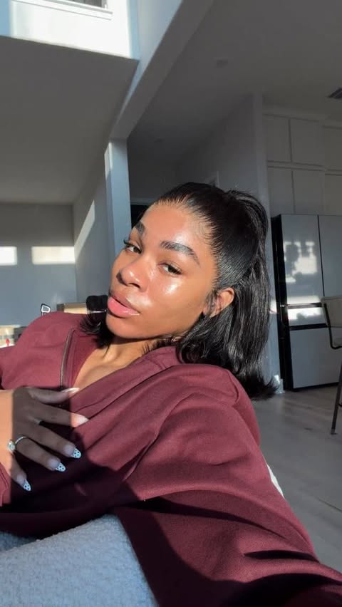 Instagram post by @cranonnn for Dermstore. Caption reads: My morning ✨GLOW✨ routine with @dermstore 
Their....