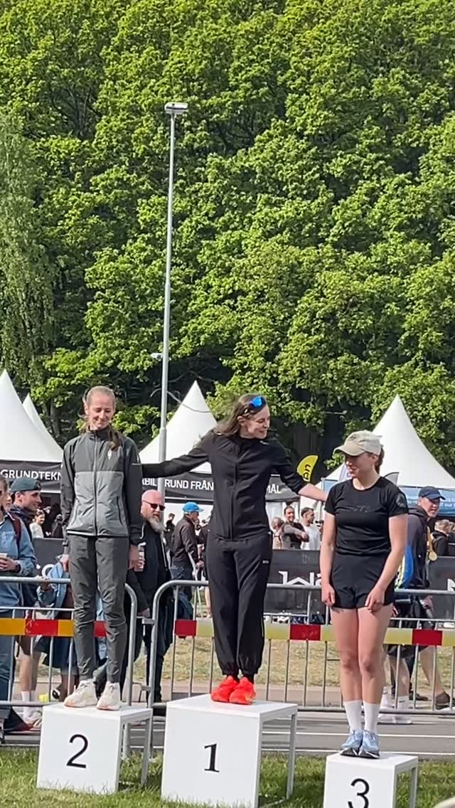 Instagram post by @jhedbys for 2XU. Caption reads: Swedish Armed Forces Championship in half....