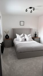 Instagram post by @themonomanor for La Redoute. Caption reads: La Redoute - Black Friday Sale

@laredoute_uk....