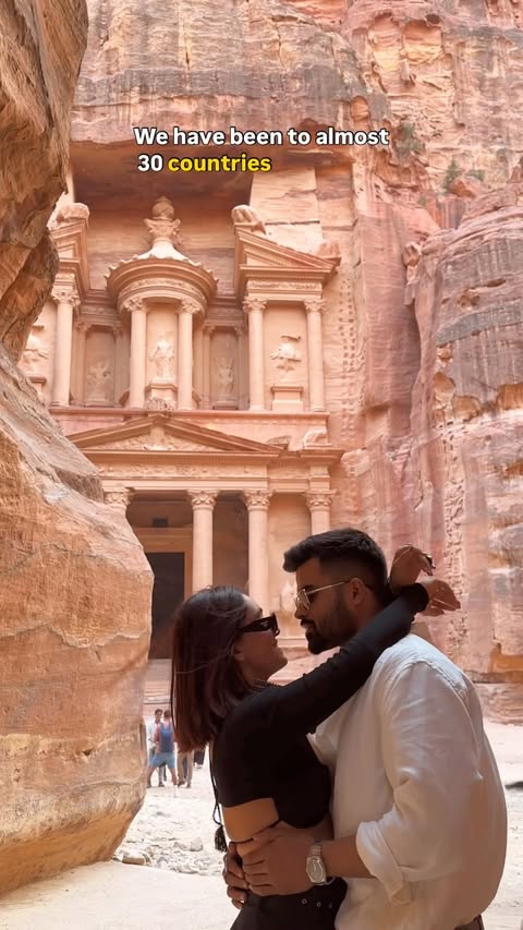 Instagram post by @the.vogue.vanity for MakeMyTrip. Caption reads: [...] it why!!! ✈️ 
#TravelKaMuhuratSale by....