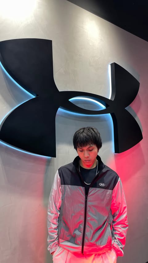 Instagram post by @braindeadmartin for Under Armour. Caption reads: Under Armour llegó a Plaza Norte 📍 - [...].