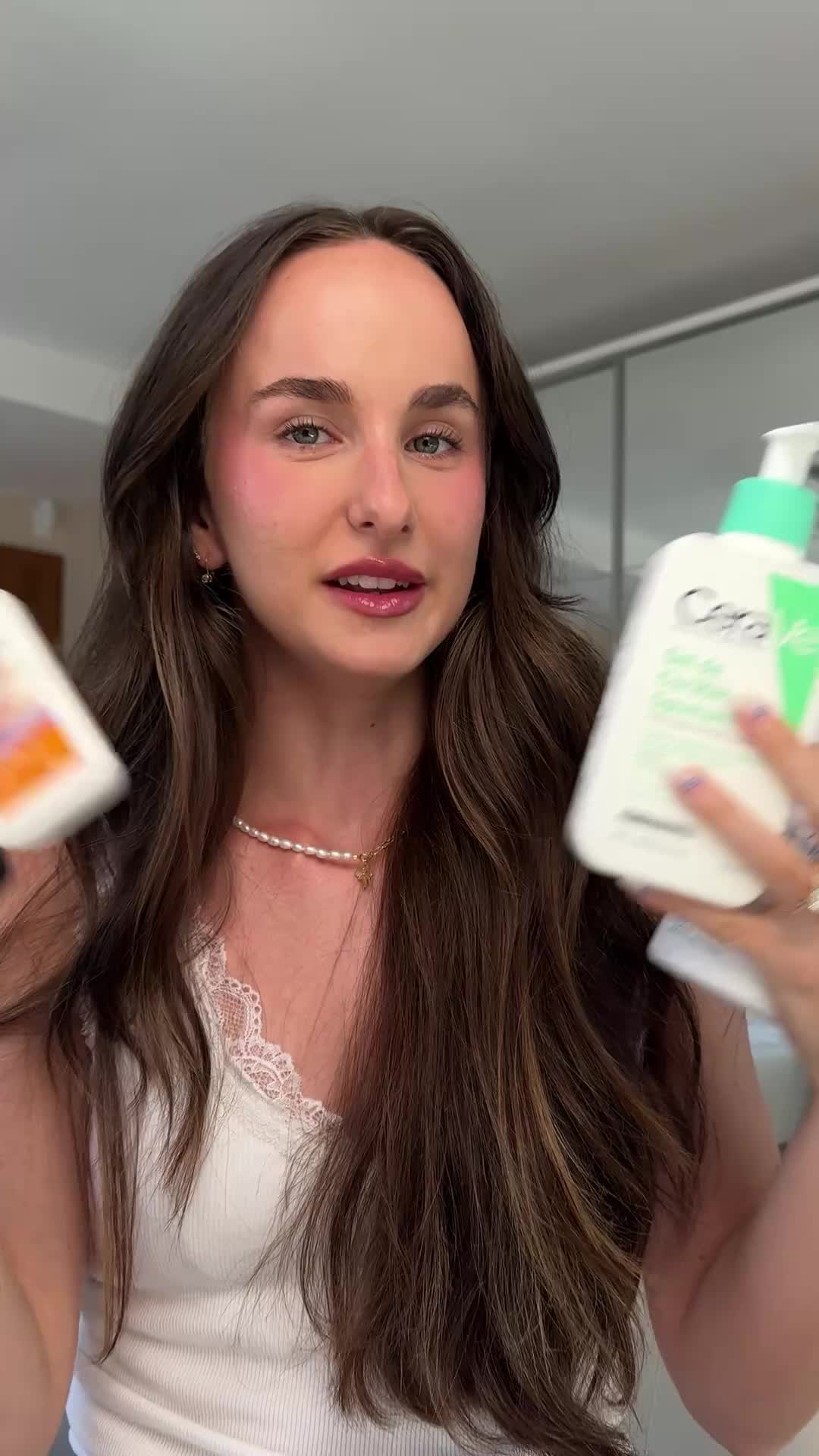 TikTok post by @cristiana.neagu for Vichy Laboratoires. Caption reads: Produsele ideale pentru vara aceasta se afla acum....