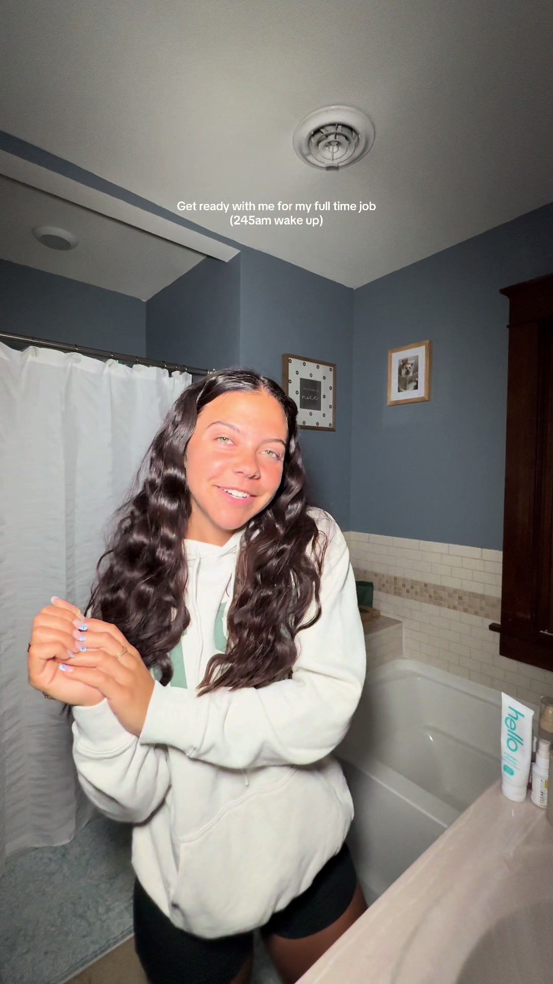 TikTok post by @alli.aliviaaa for ILIA Beauty. Caption reads: [...] #outfitoftheday #onsale @ILIA Beauty @Good....