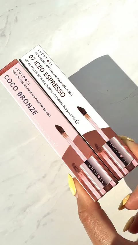Instagram post by @reviewsbypuja for Judydoll. Caption reads: [...] lip perfection in the newest shade☕🤎....