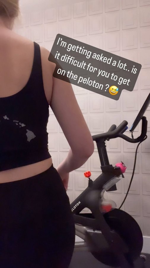 Instagram post by @ashley.survivorgirl for Just Strong. Caption reads: this is just one of my daily struggles🙏🏼 but I....