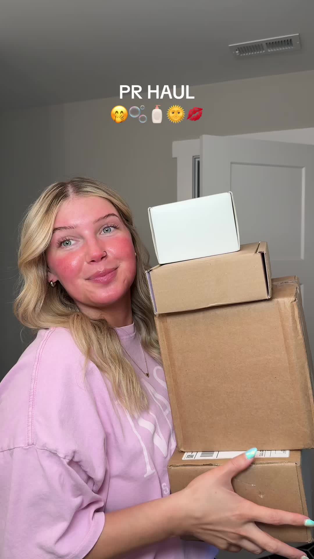 TikTok post by @chelsearlarson for Eadem. Caption reads: [...] @Tower 28 Beauty @COVERGIRL @EADEM #pr....