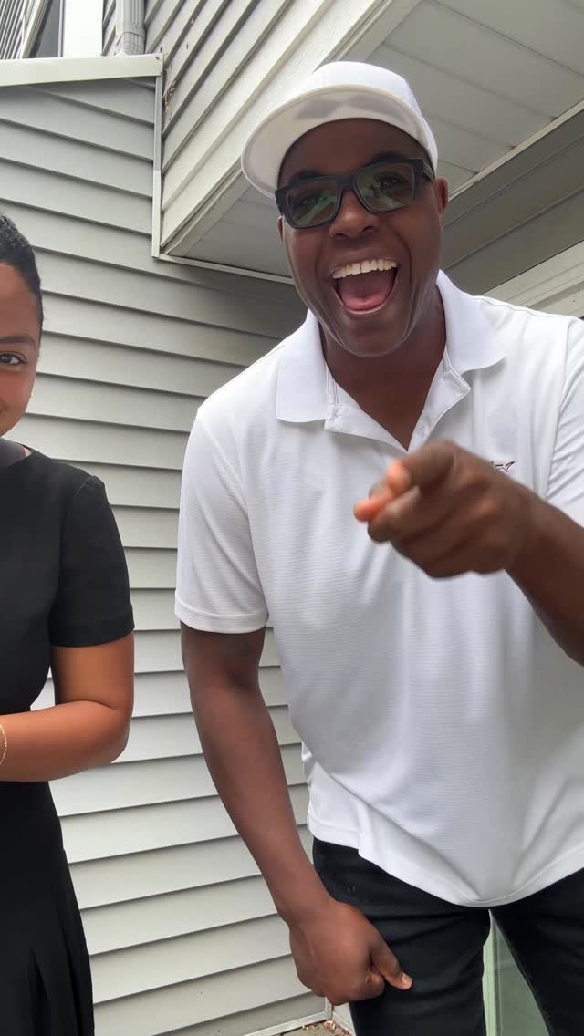 Instagram post by @veronicacharityy for Men’s Wearhouse. Caption reads: 🚨 New @menswearhouse location alert (14458....