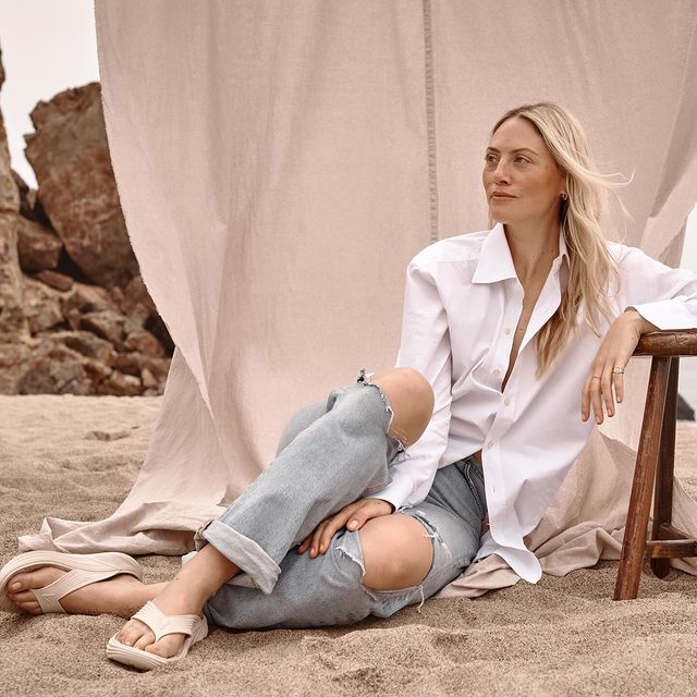 Instagram post by @brookeely for Vionic Shoes. Caption reads: Excited to partner with @vionicshoes for the....