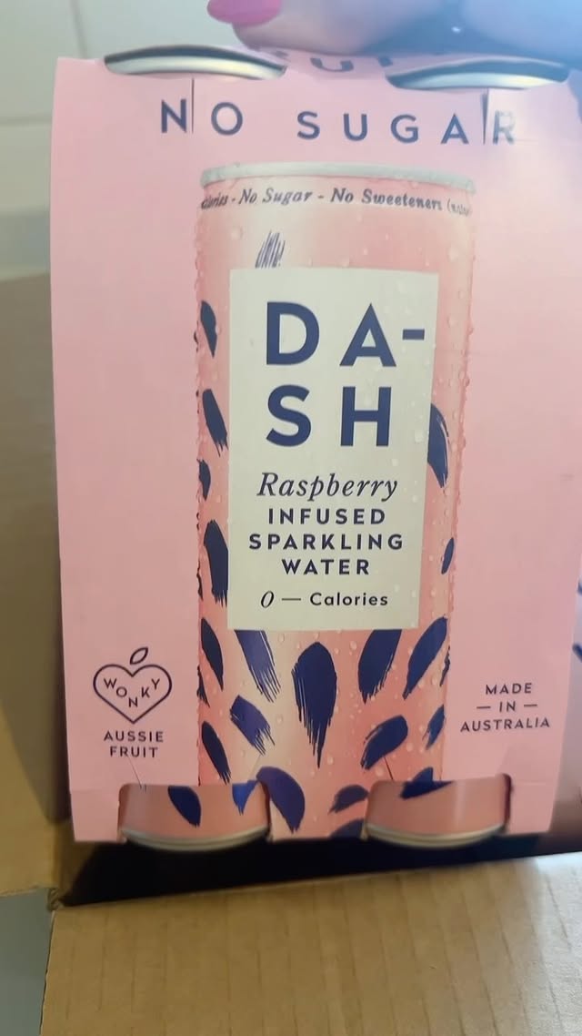 Instagram post by @jennnn_aaayy for DASH Water. Caption reads: Thank you @dashdrinks for the pressie! #Gifted.