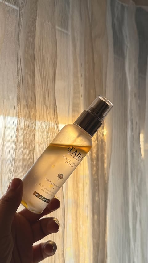 Instagram post by @preitibhamra for Juicy Chemistry. Caption reads: #NotSponsored Comment for links 🫶🏼

this is my....